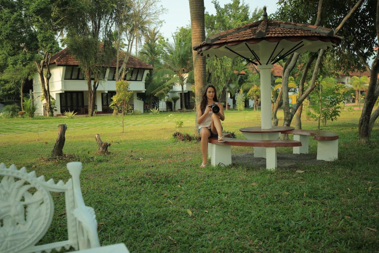 Nihara Resort And Spa Cochin Kochi Dış mekan fotoğraf