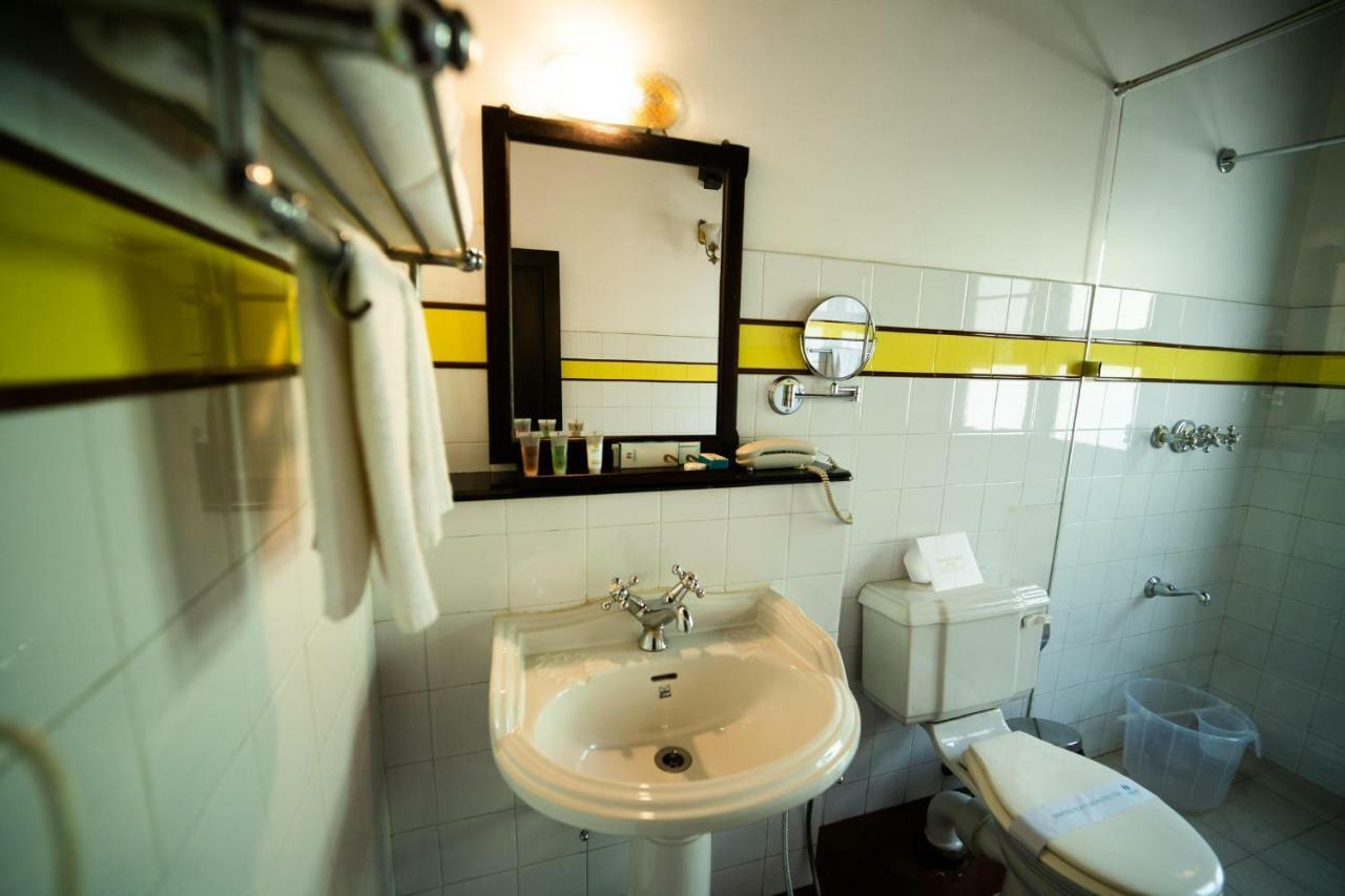Nihara Resort And Spa Cochin Kochi Dış mekan fotoğraf